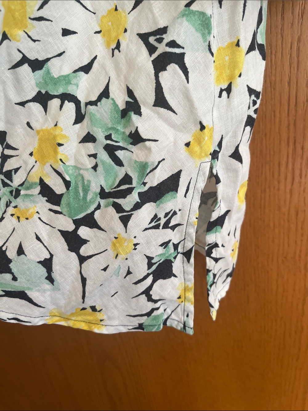 Jones New York Linen Daisy Print Blouse View 5